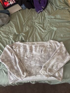 Light Camp Patterned Women's Off the Shoulder Top